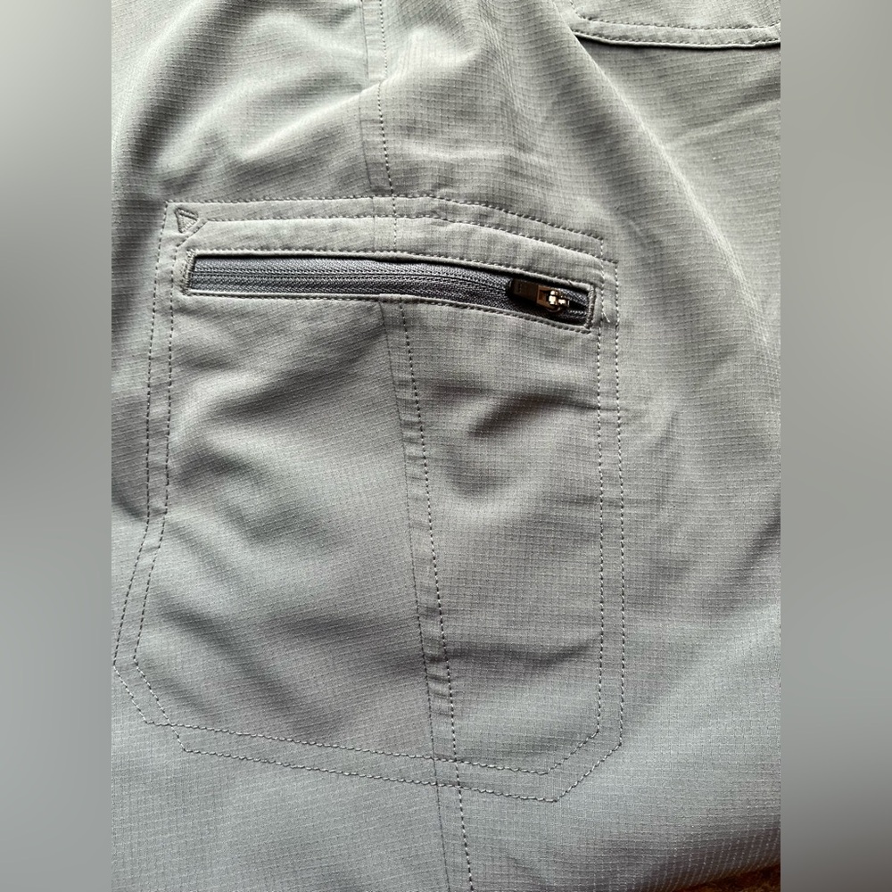 Women’s Eddie Bauer gray rip stop crop capri cargo hiking trail pant. Size 14 - Picture 8 of 16
